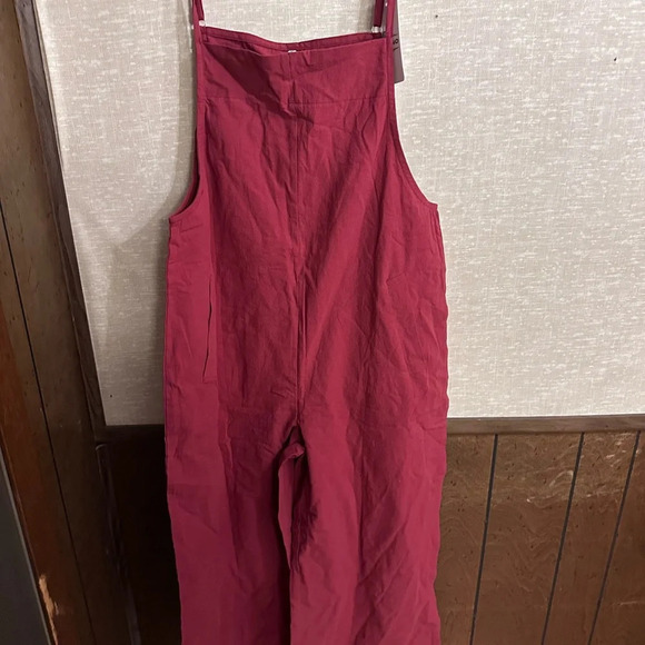 NWT Red Adjustable Straps Wide Leg Romper Jumpsuit Size Medium - Picture 4 of 11